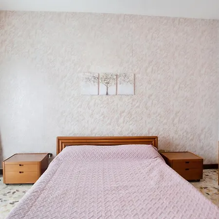 Pane & Pomodoro Beach Roomy Flat Bari Exterior photo